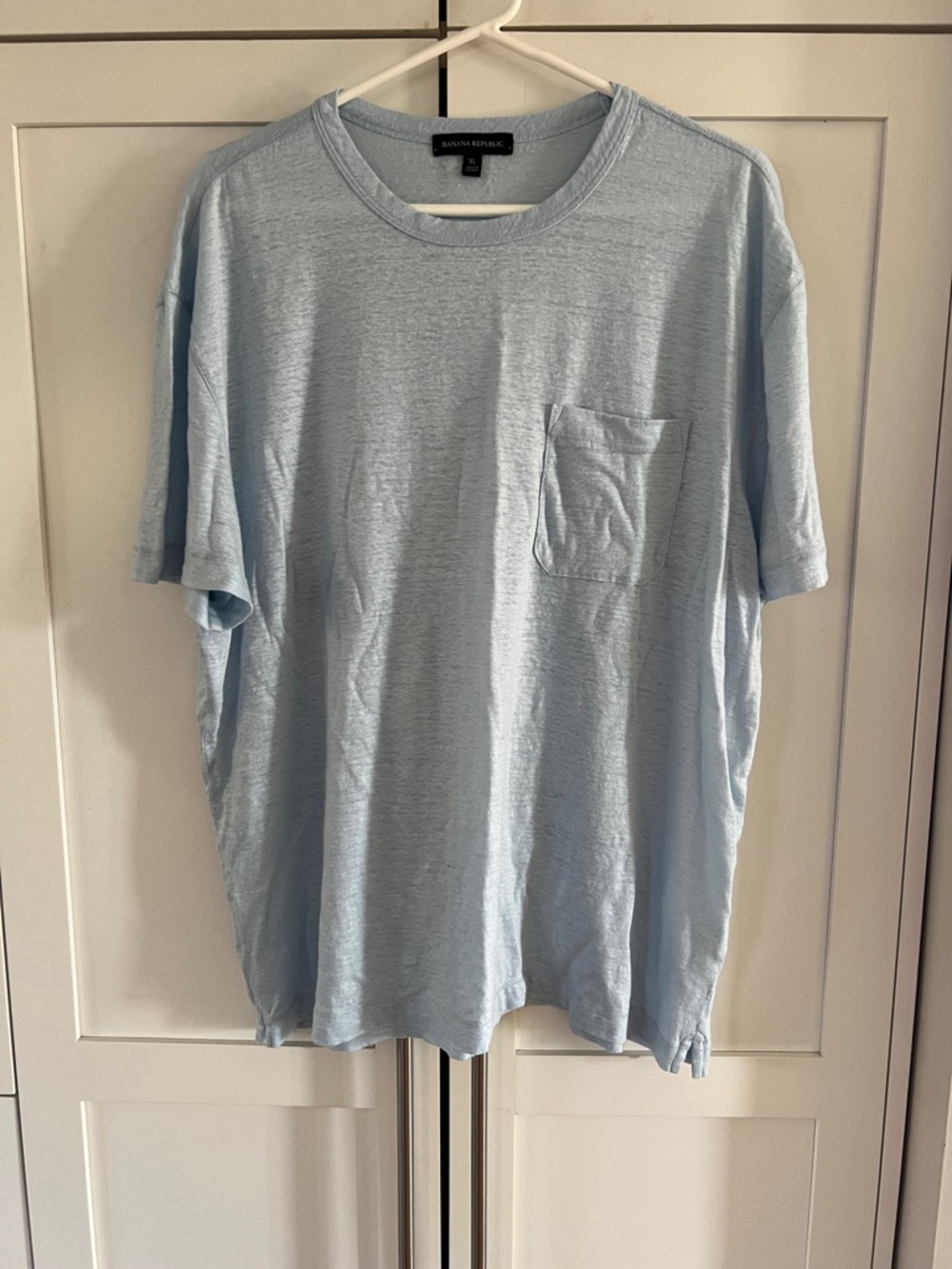 Banana Republic 100% Linen Men's Pale Blue Pocket Tee
